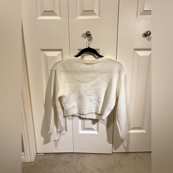 Cropped Knitted Sweater - Picture 2 of 3